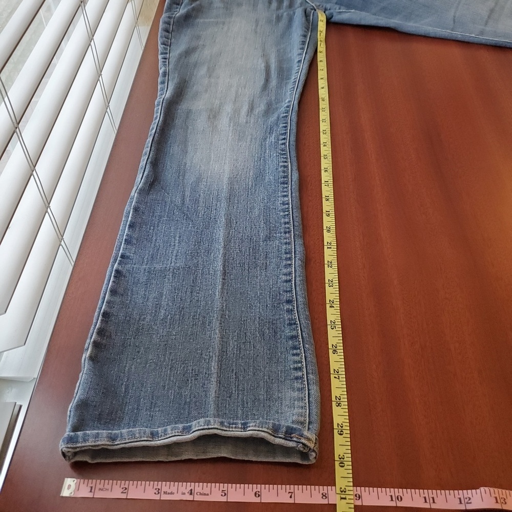 Old Navy Curvy Mid-Rise - Picture 2 of 7